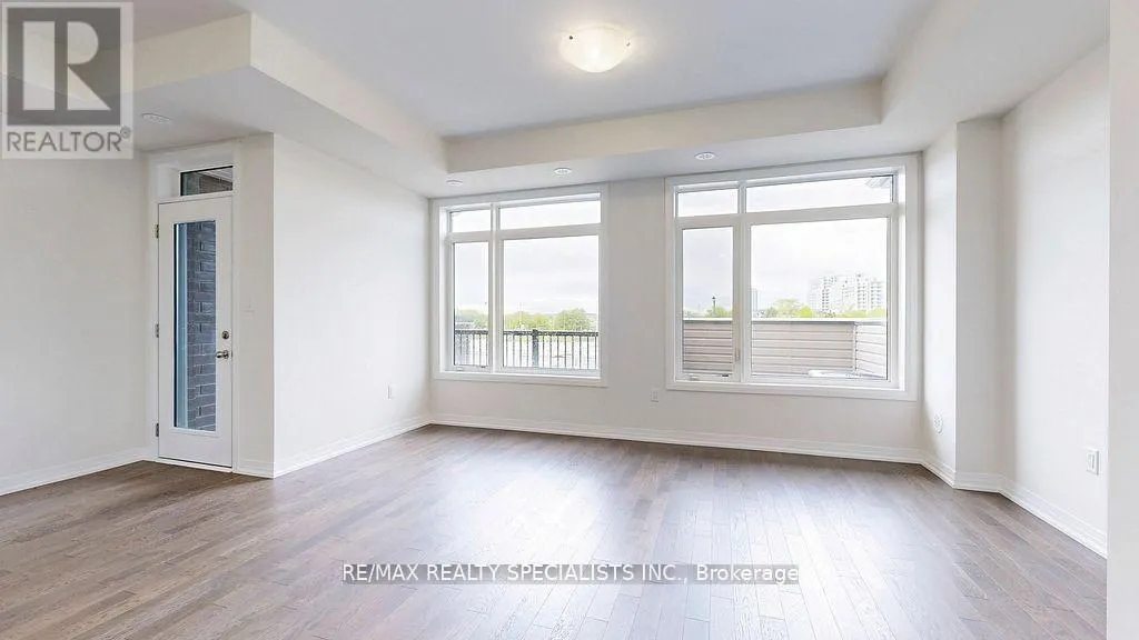 18 MONREAU DRIVE