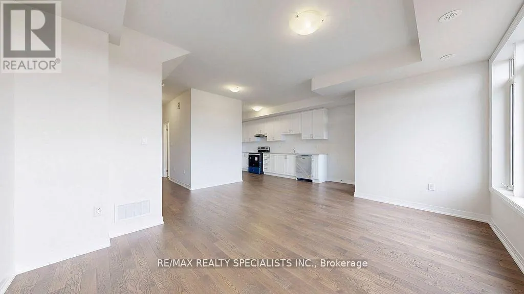 18 MONREAU DRIVE