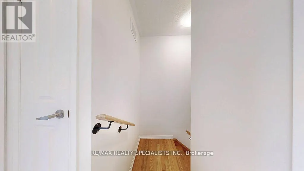 18 MONREAU DRIVE
