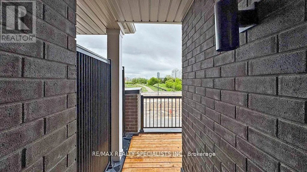18 MONREAU DRIVE