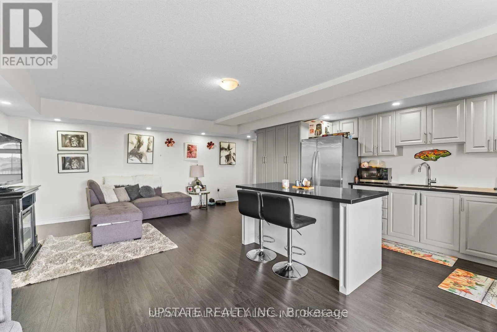24 WAINWRIGHT DRIVE