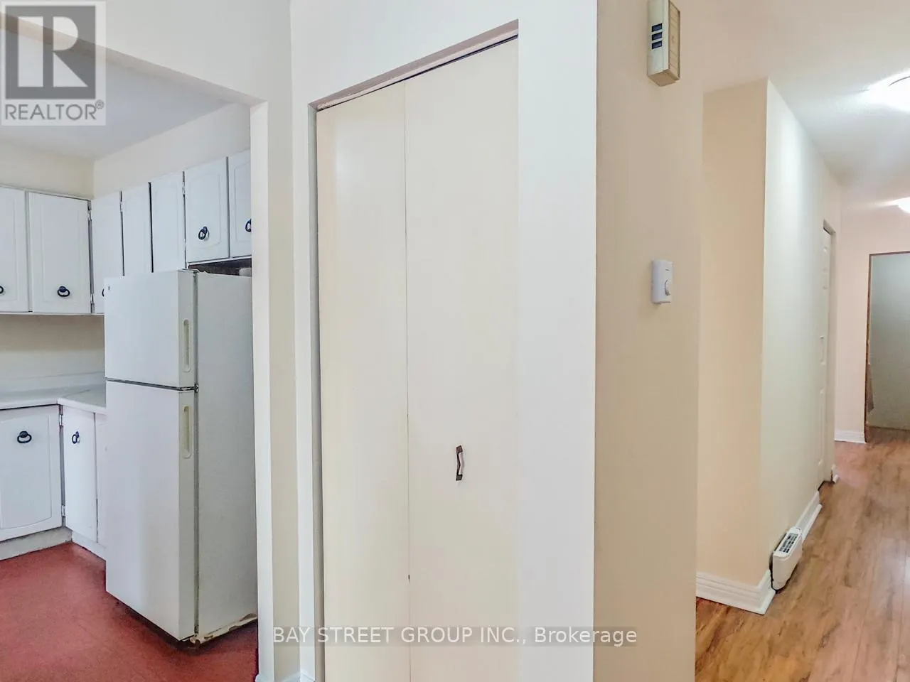 2ND FLR - 5130A DUNDAS STREET W