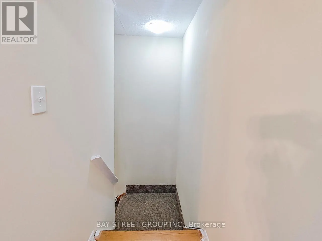 2ND FLR - 5130A DUNDAS STREET W