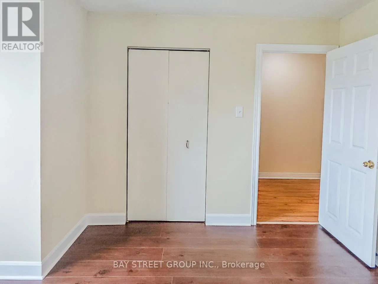 2ND FLR - 5130A DUNDAS STREET W