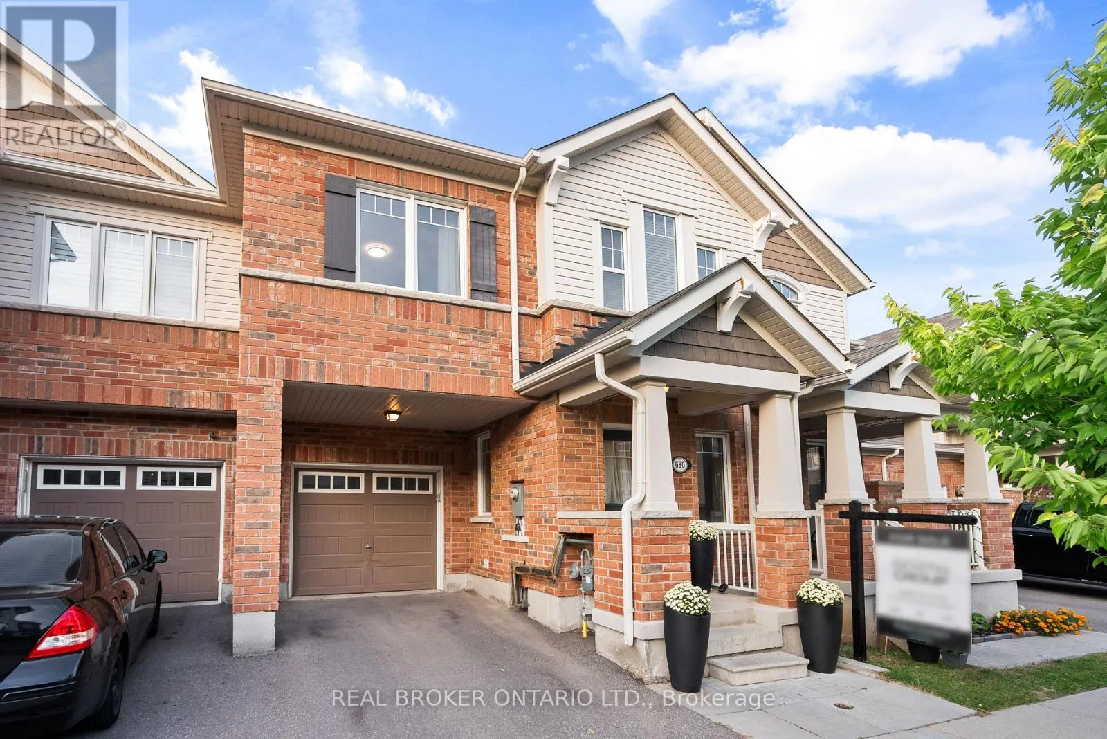 680 LAKING TERRACE