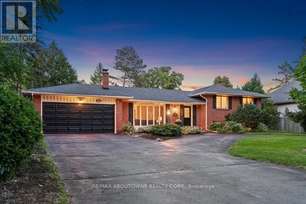 1605 VENETIA DRIVE