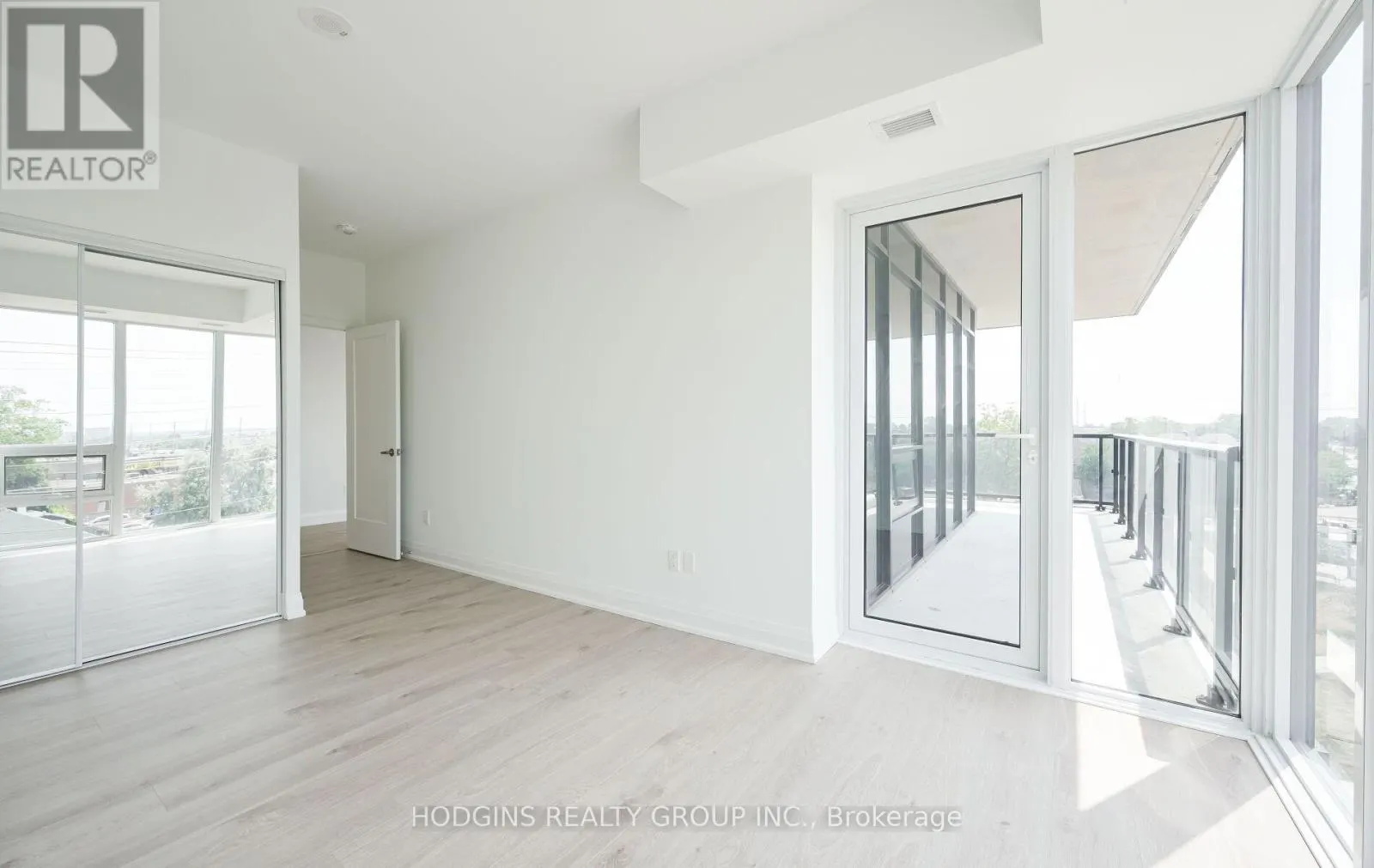 409 - 1035 SOUTHDOWN ROAD