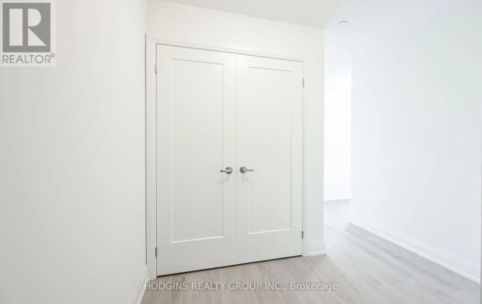 409 - 1035 SOUTHDOWN ROAD