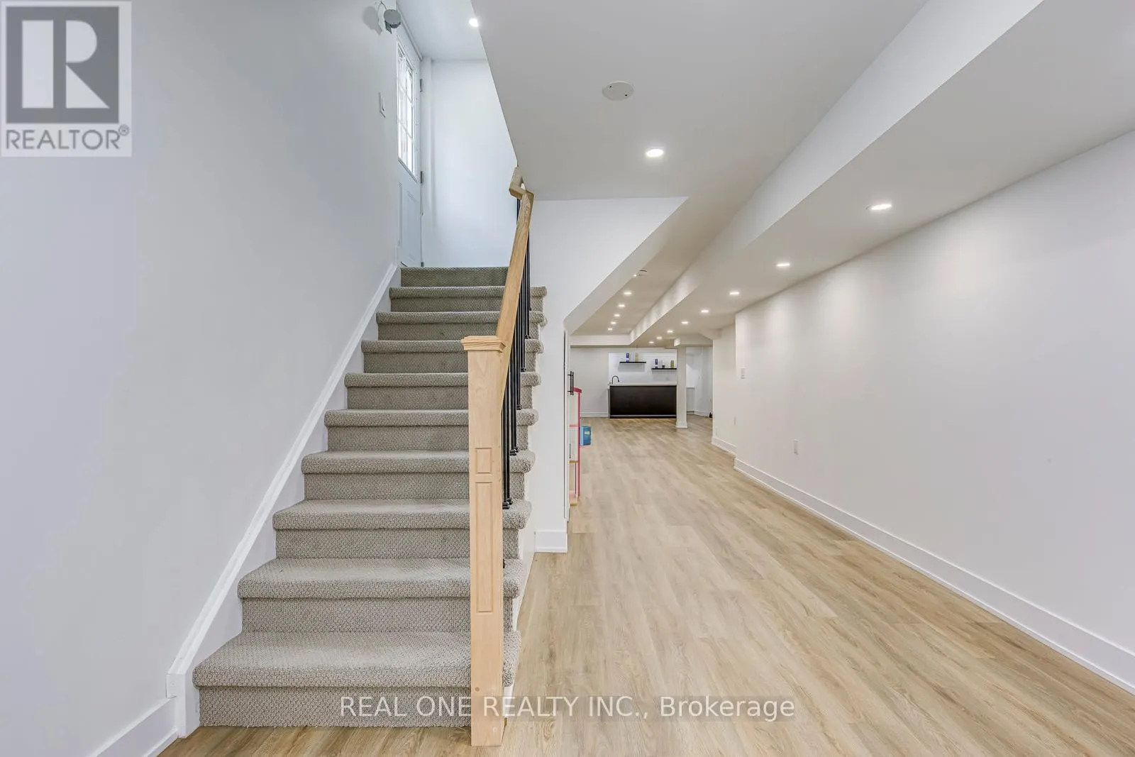 2240 PINE GLEN ROAD