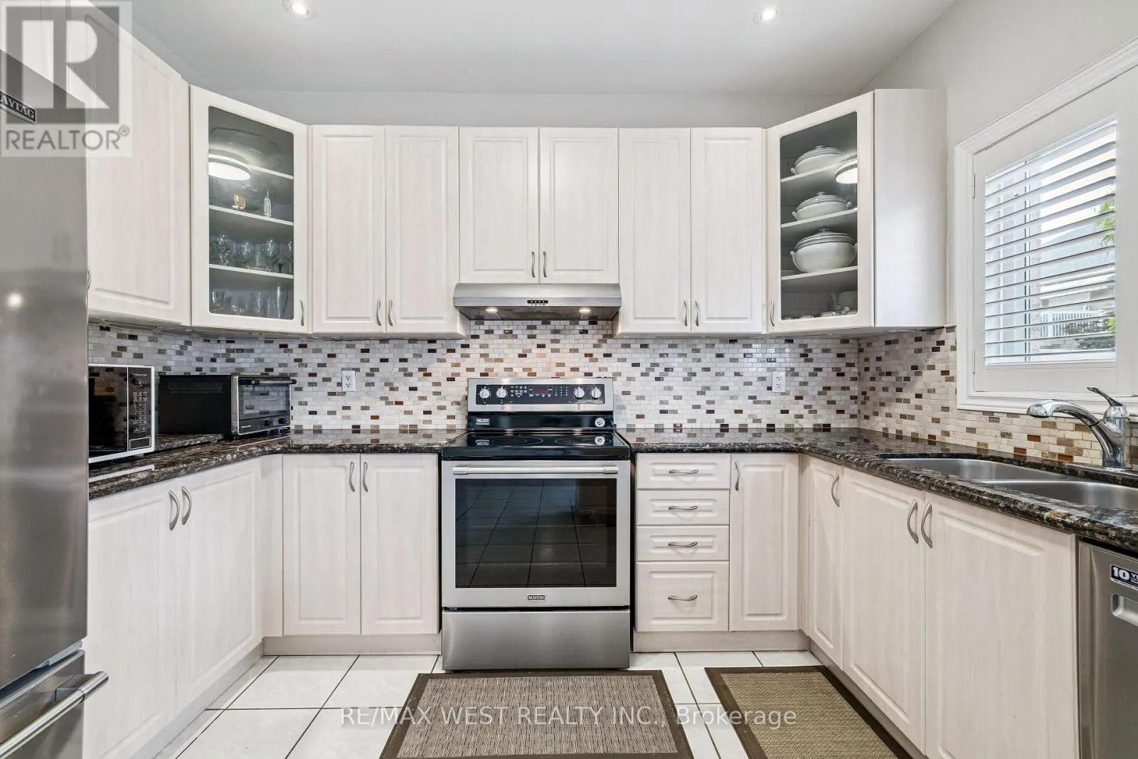 2587 NORTH RIDGE TRAIL