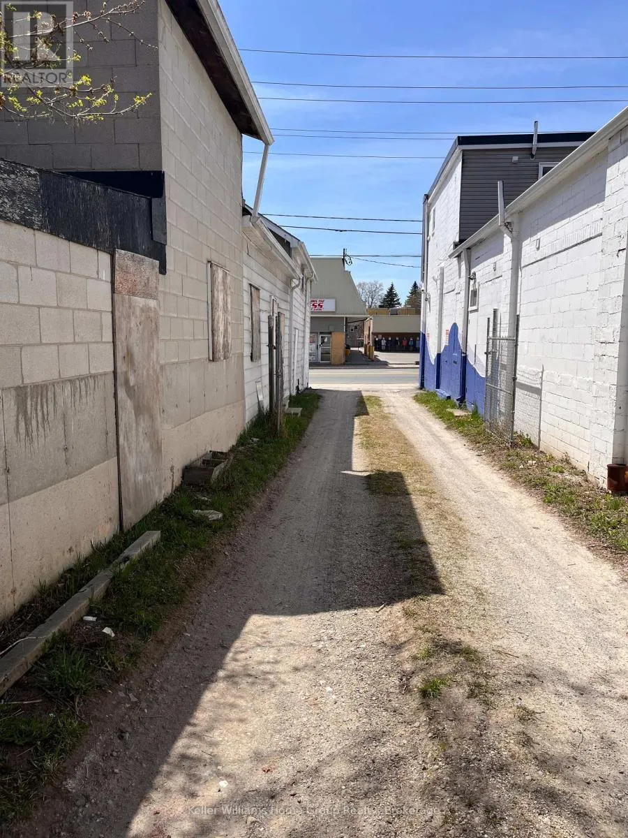 5 MAIN STREET