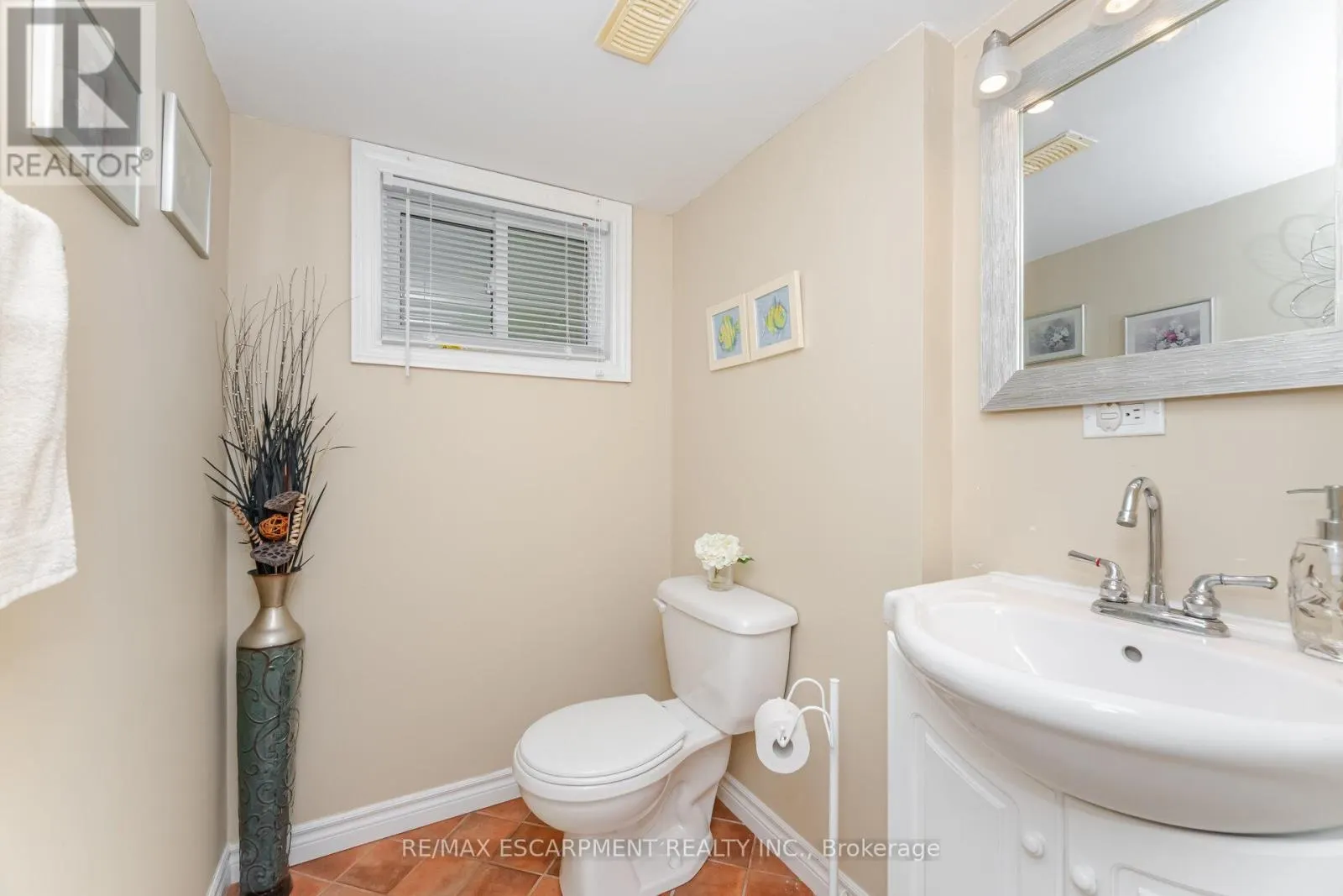 70 COBBLEHILL ROAD
