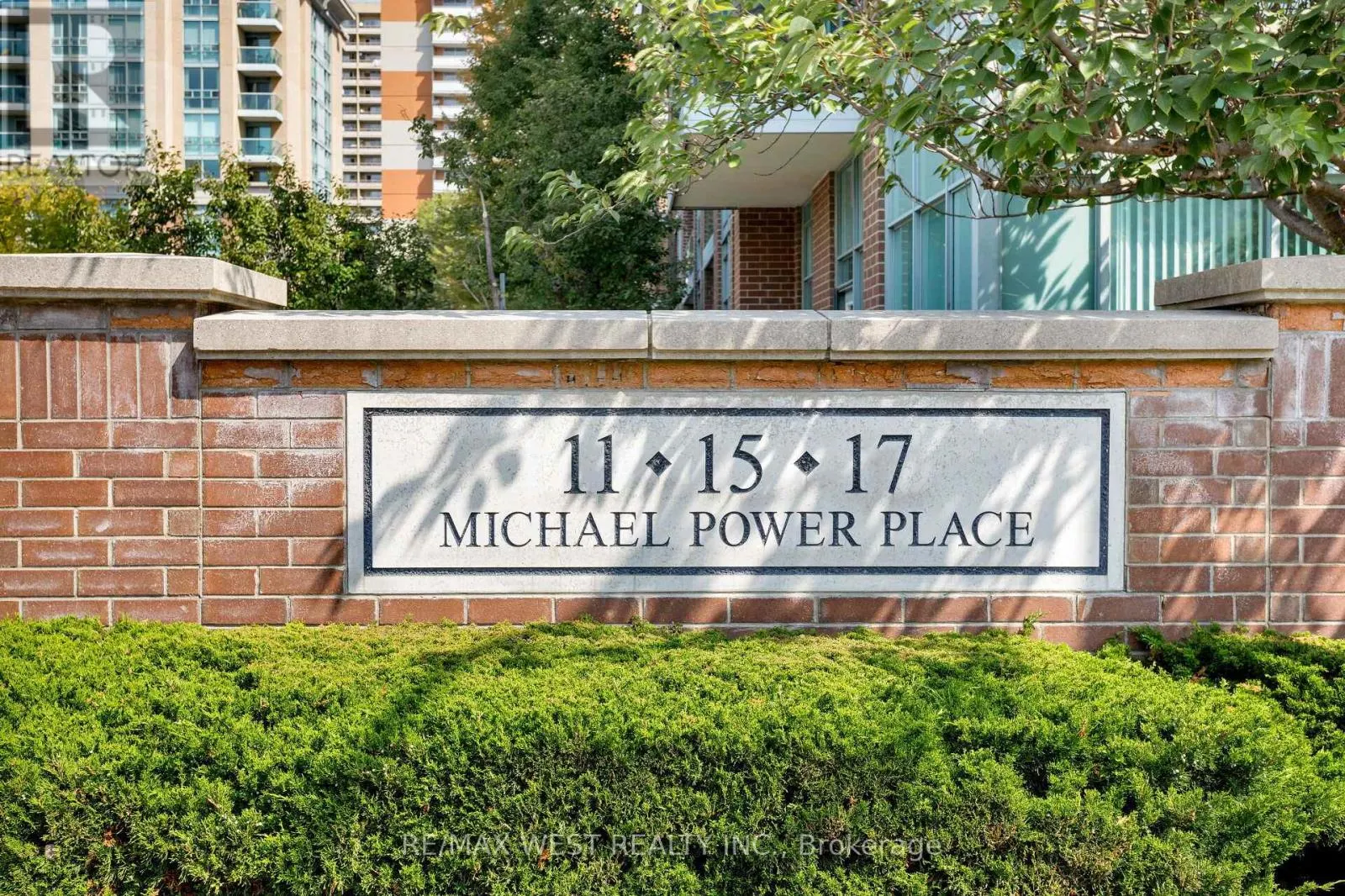 806 - 17 MICHAEL POWER PLACE