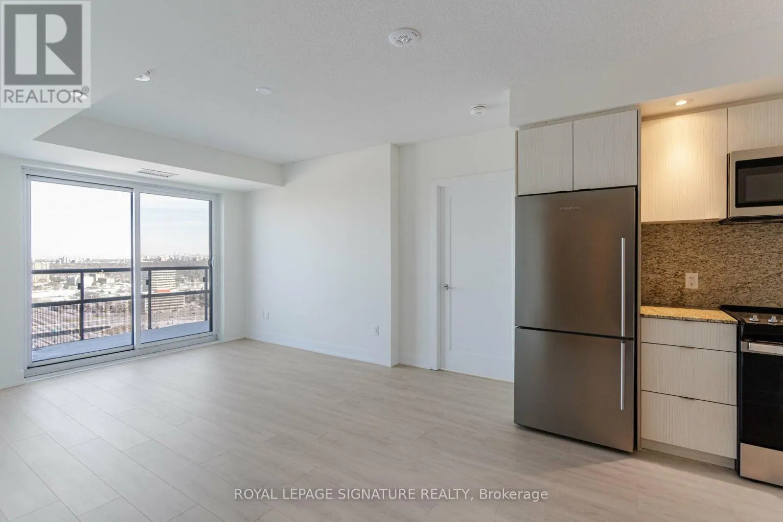 2705 - 10 EVA ROAD