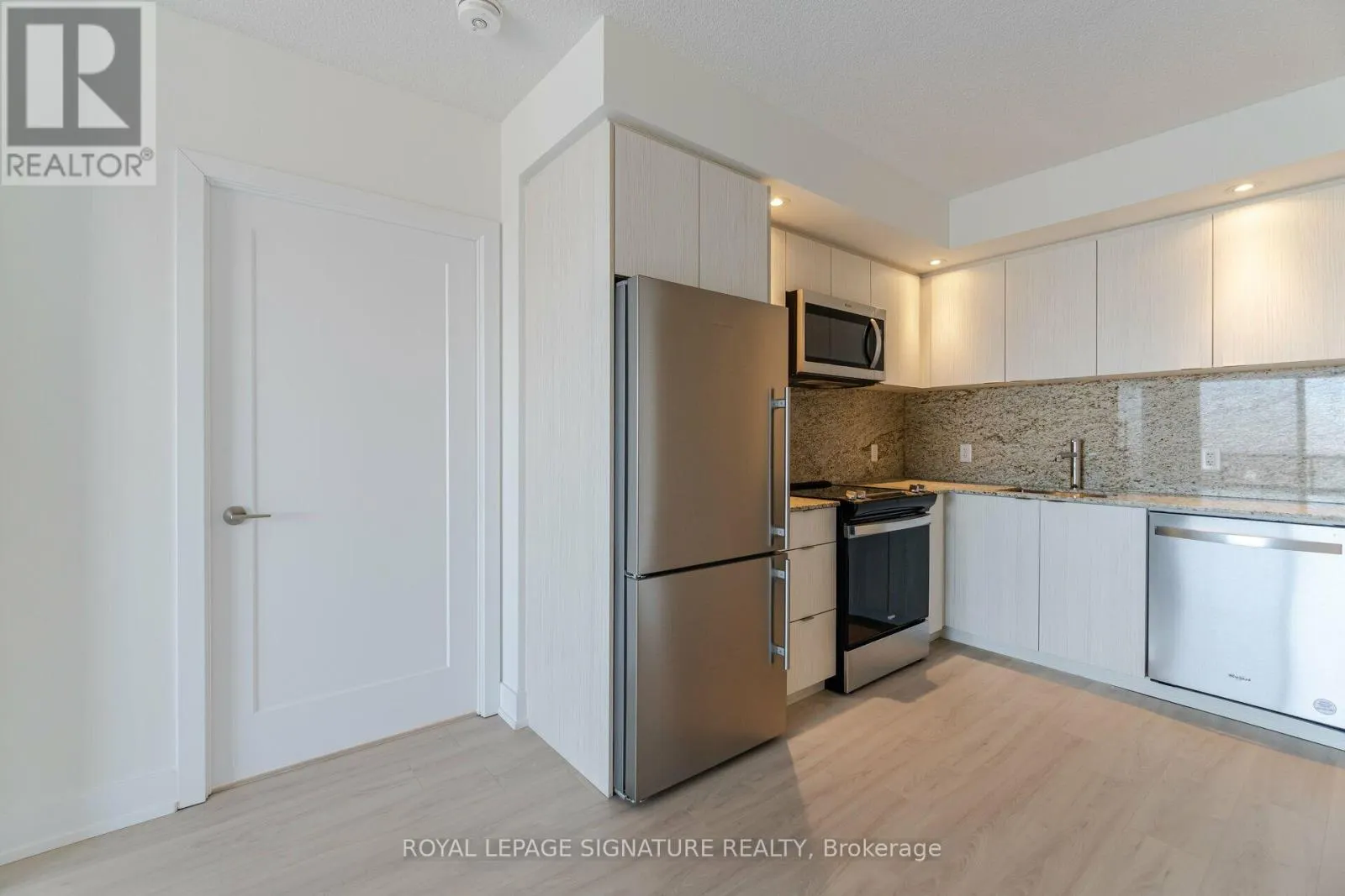 2705 - 10 EVA ROAD