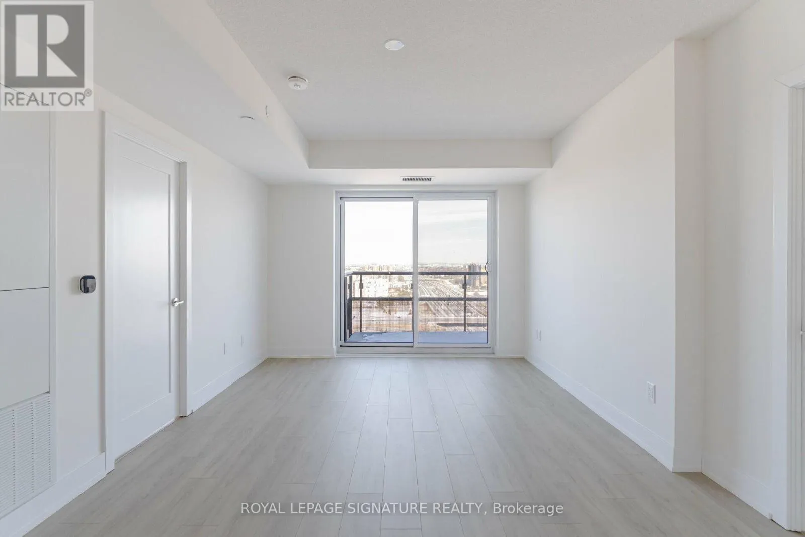 2705 - 10 EVA ROAD