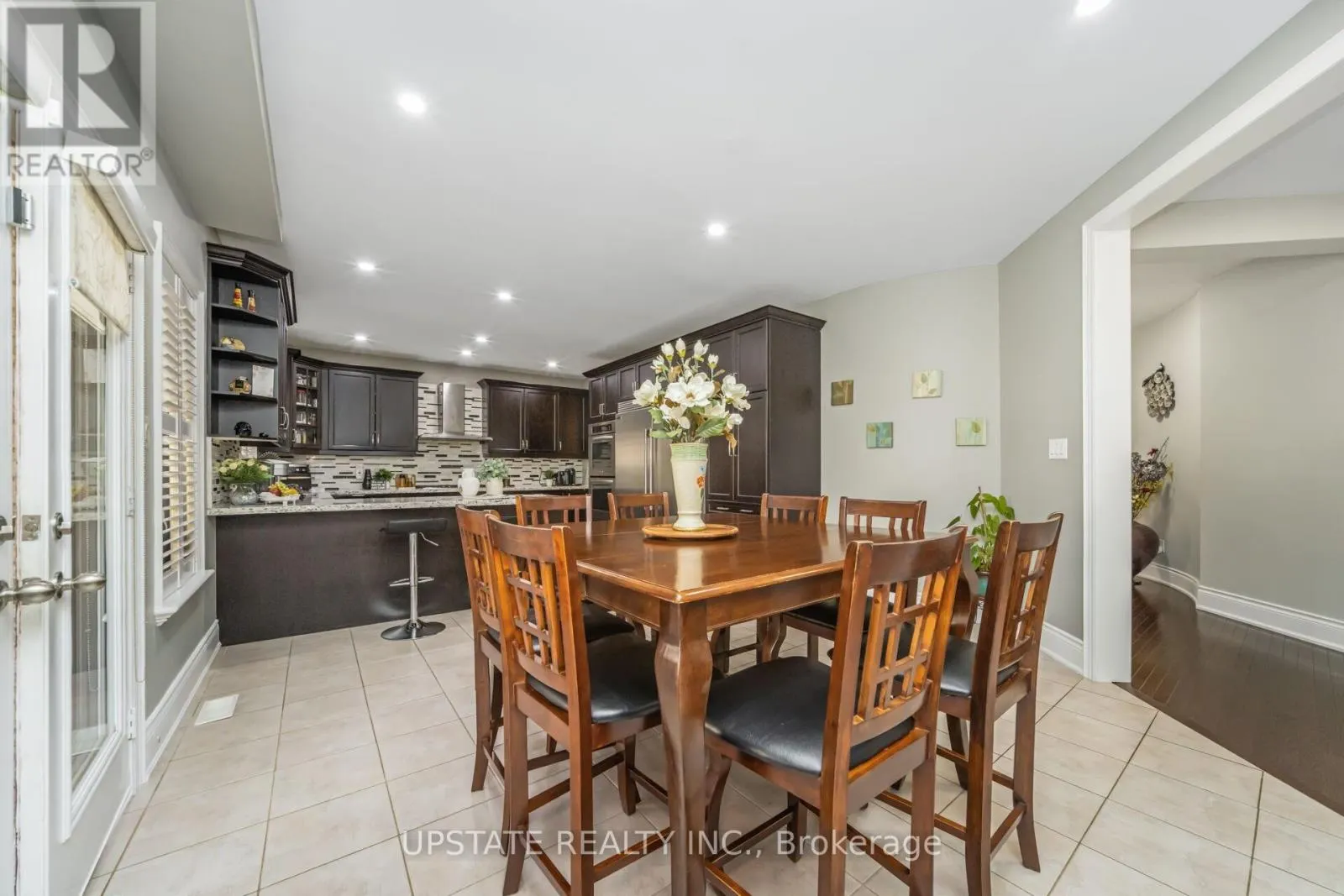 105 ROYAL WEST DRIVE