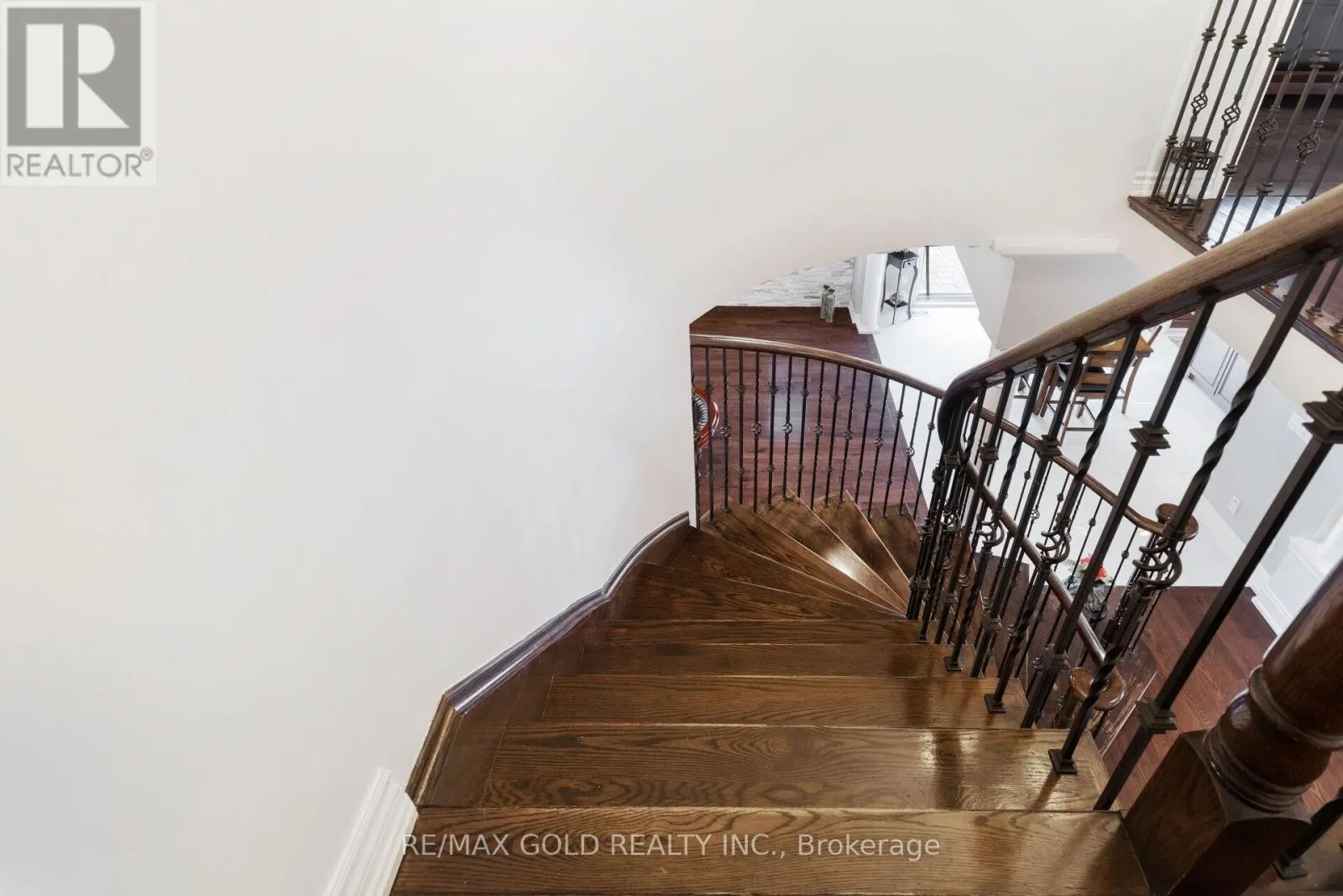 15 SMOOTHROCK TRAIL