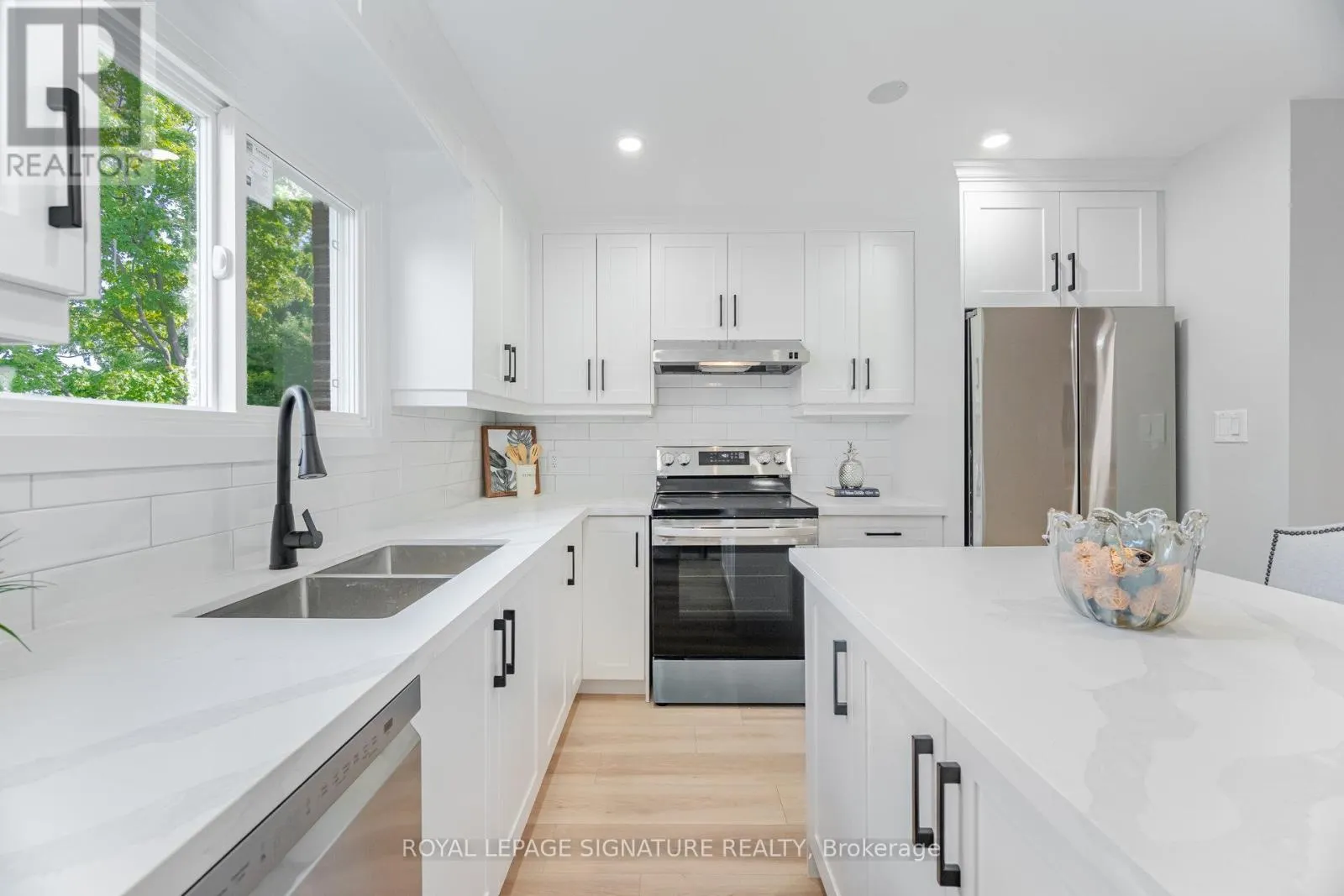 64 - 3175 KIRWIN AVENUE