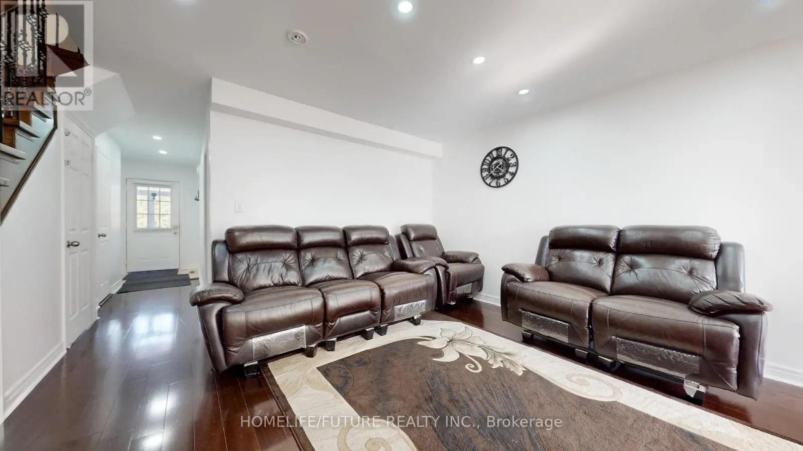 820 BETHANY CRESCENT
