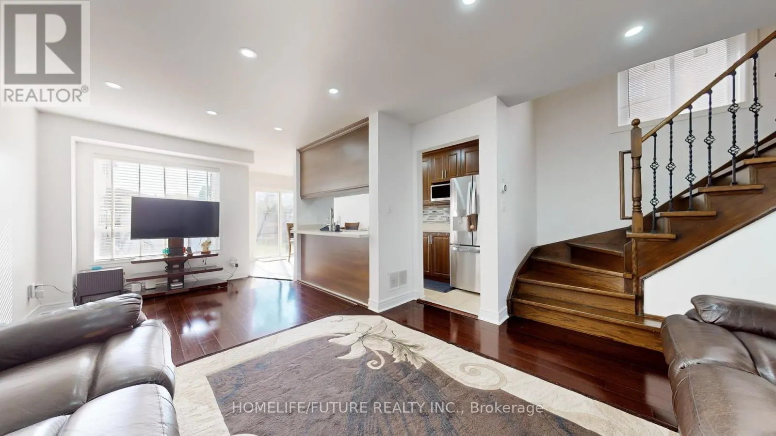 820 BETHANY CRESCENT