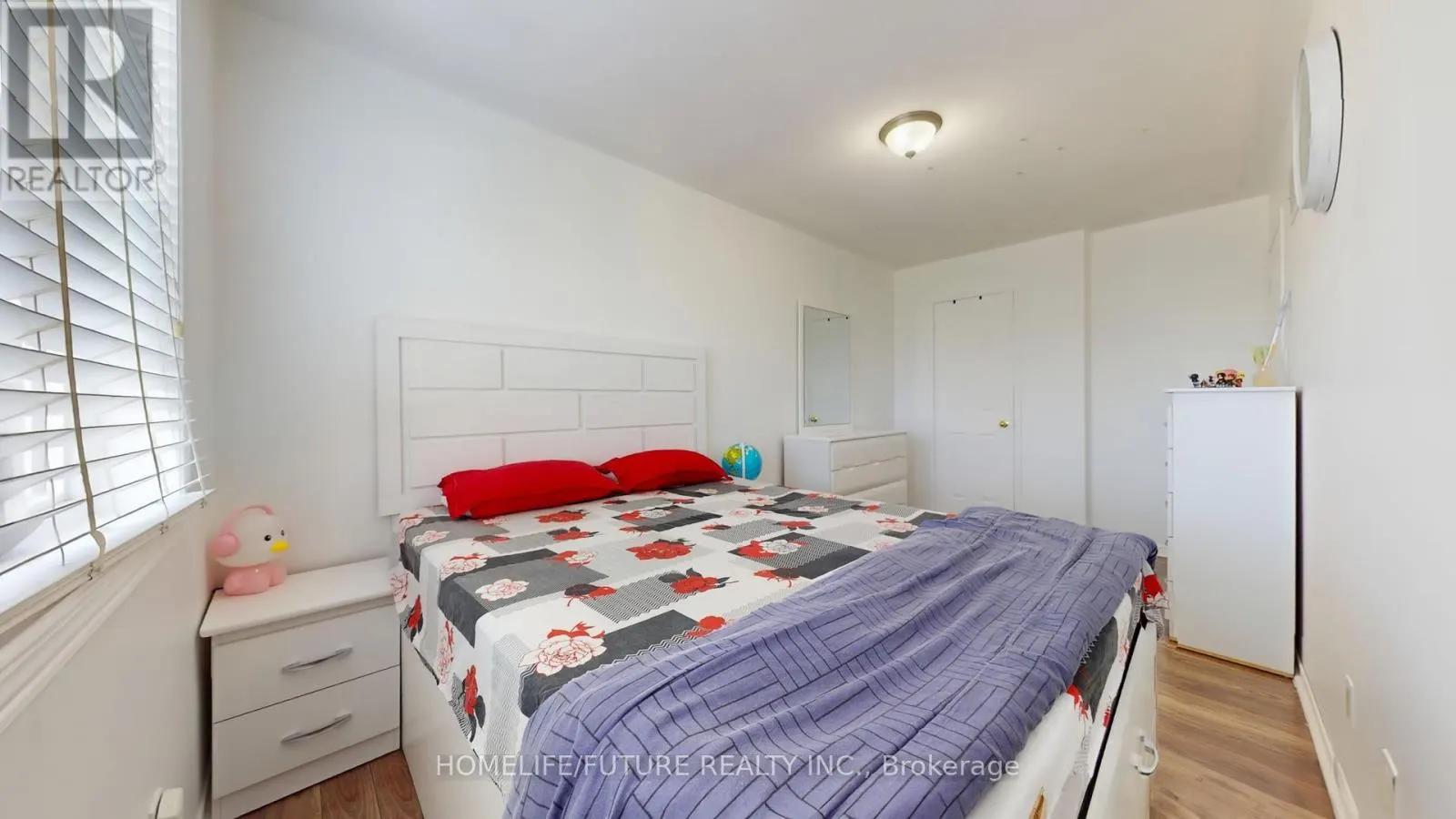 820 BETHANY CRESCENT