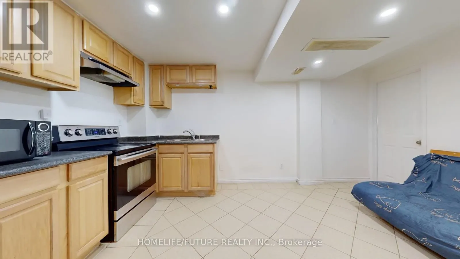 820 BETHANY CRESCENT