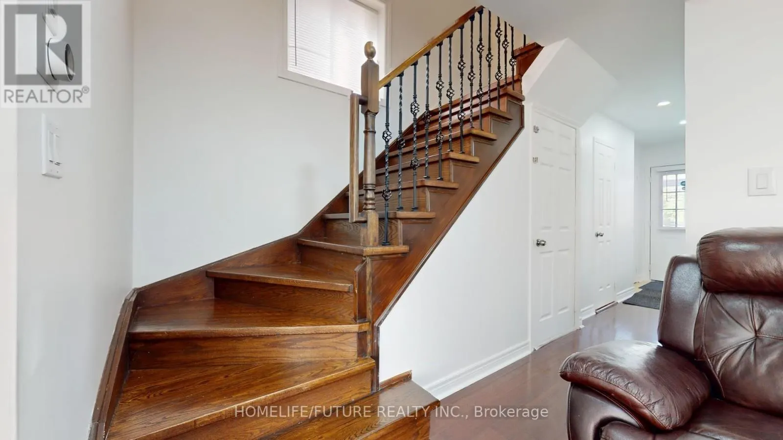 820 BETHANY CRESCENT
