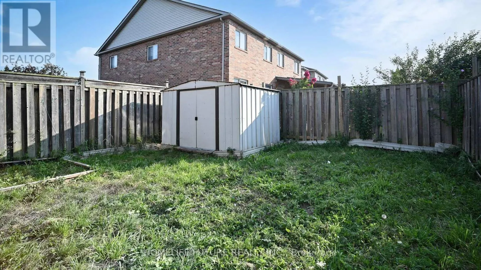 820 BETHANY CRESCENT