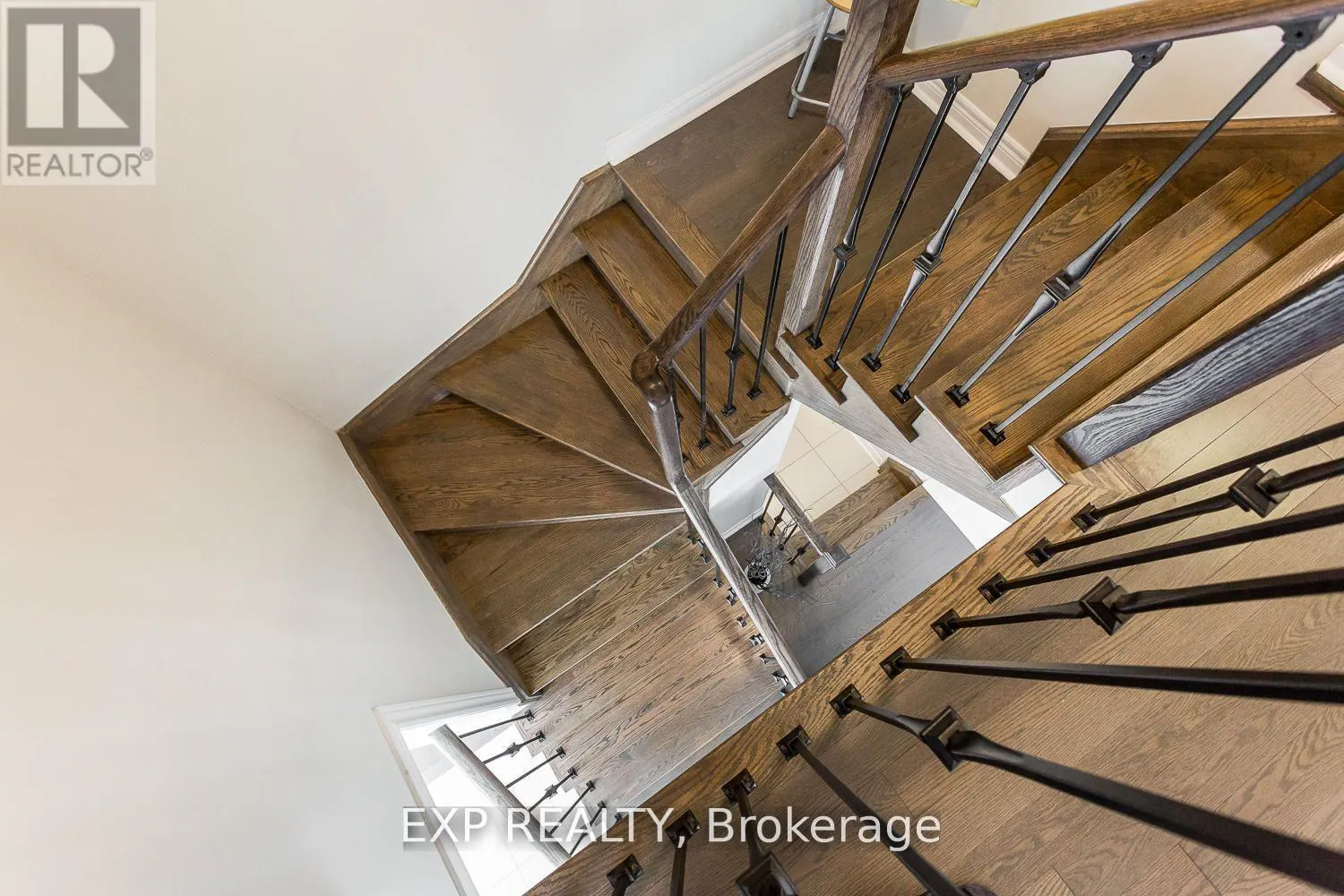 - MAIN - 5 GASTONIA ROAD