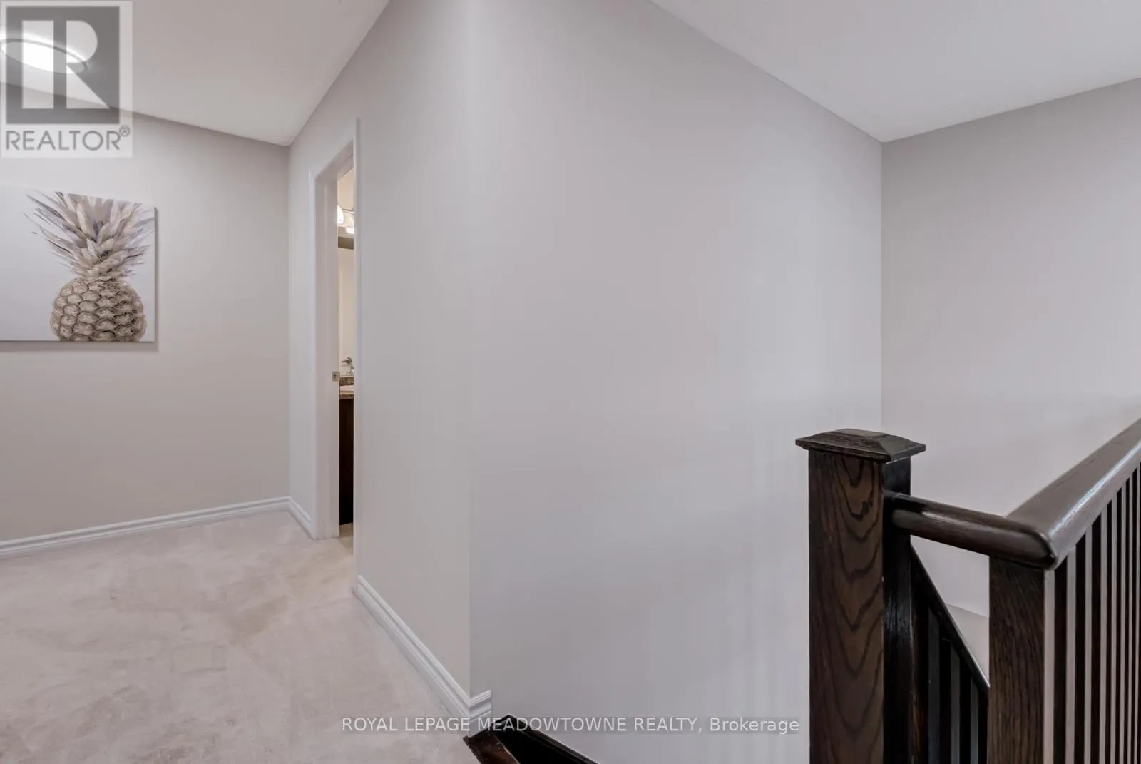 43 RIDGEGATE CRESCENT