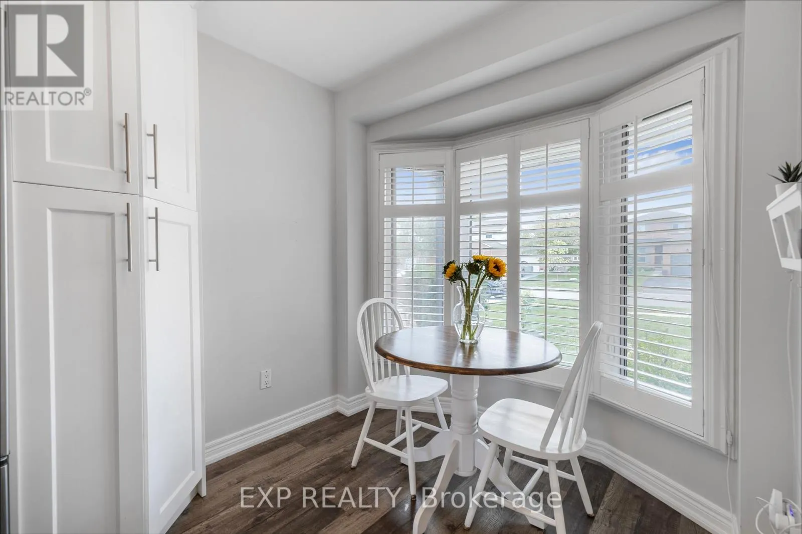 2213 HUNT CRESCENT