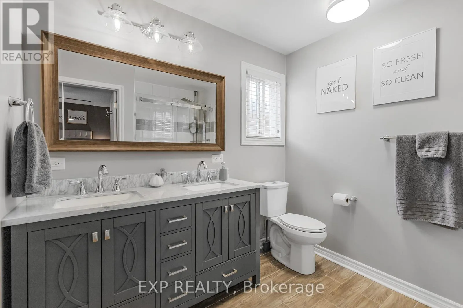 2213 HUNT CRESCENT
