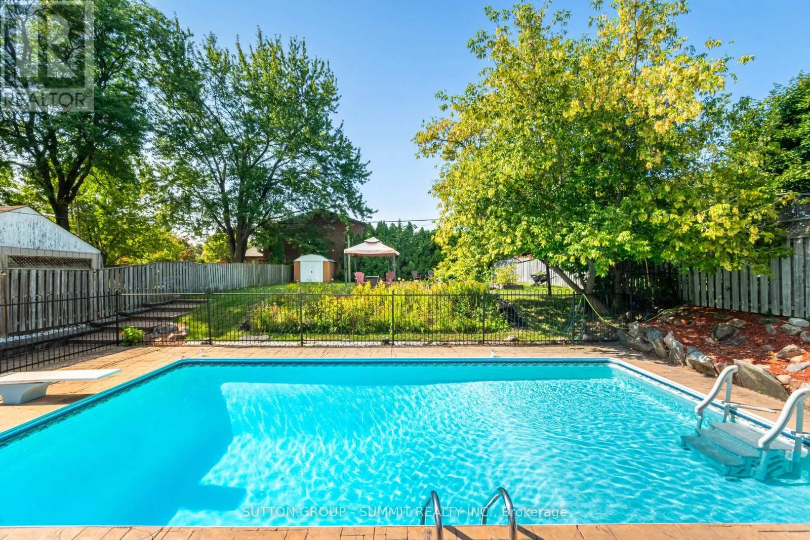 46 THEODORE DRIVE
