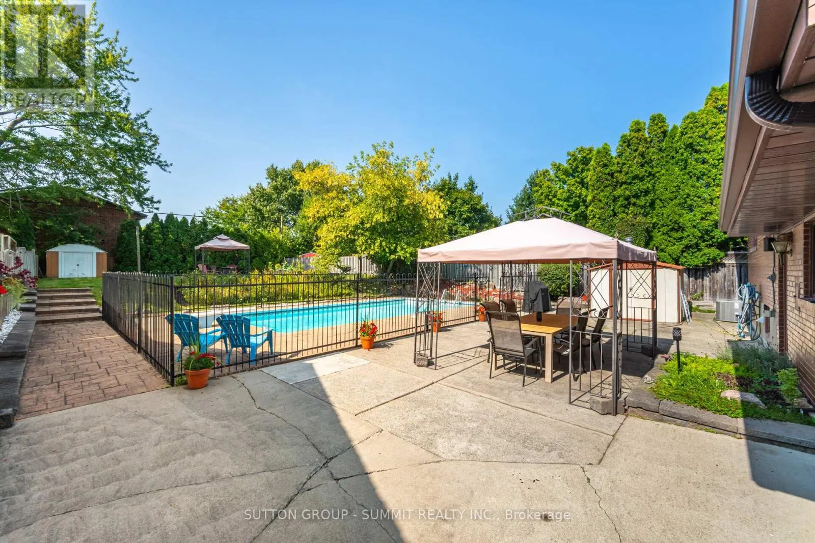 46 THEODORE DRIVE