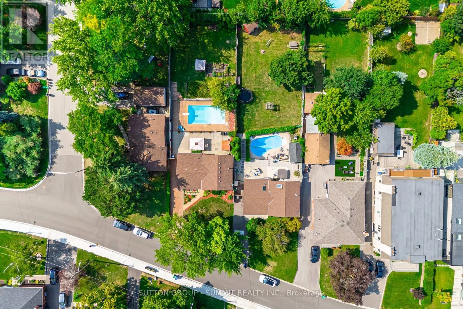 46 THEODORE DRIVE