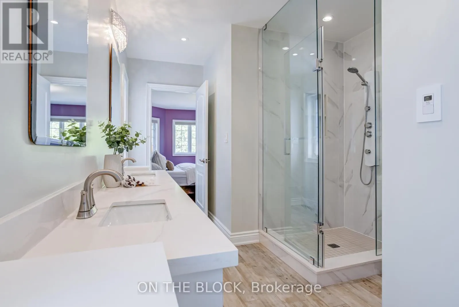 2212 ONEIDA COURT