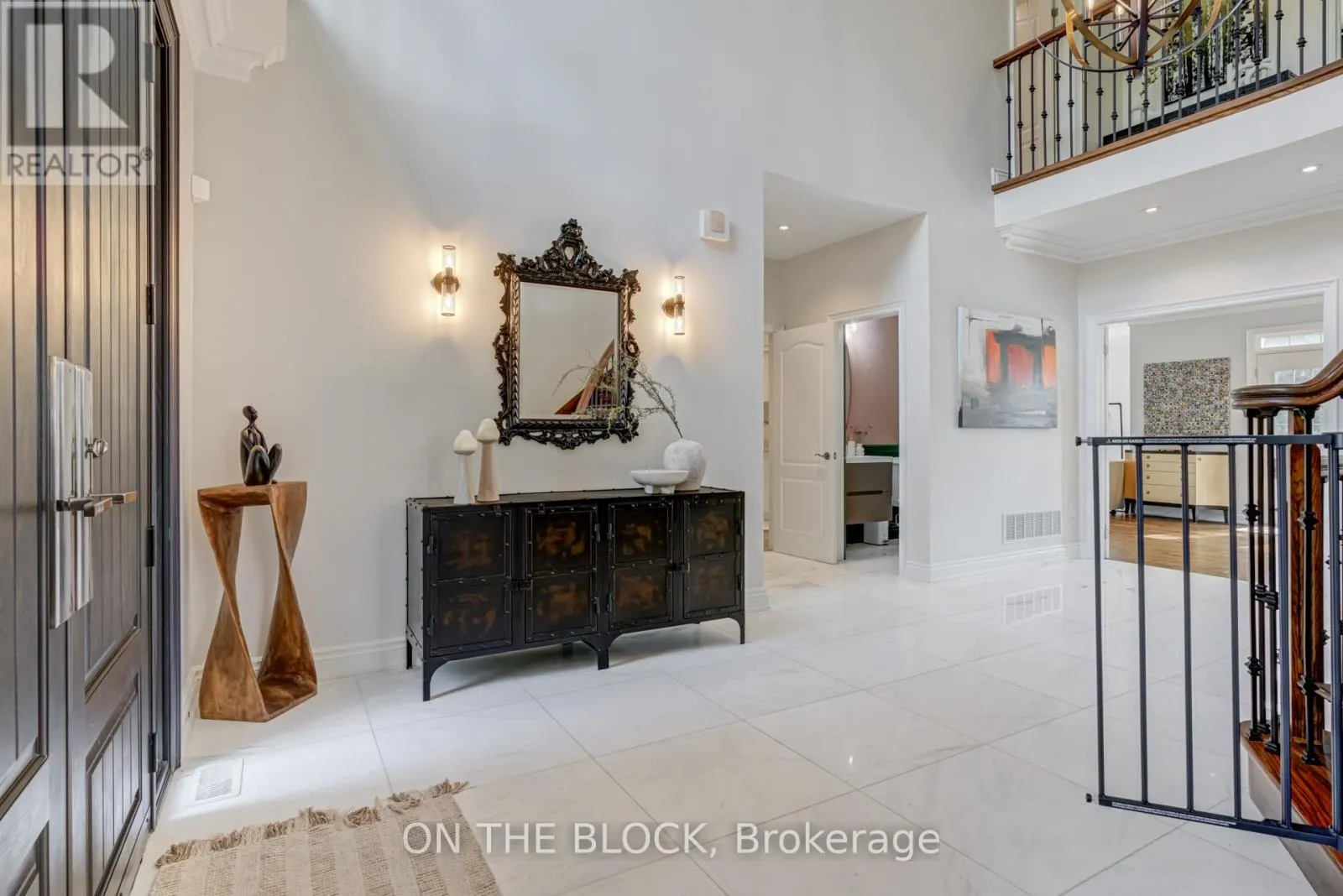 2212 ONEIDA COURT