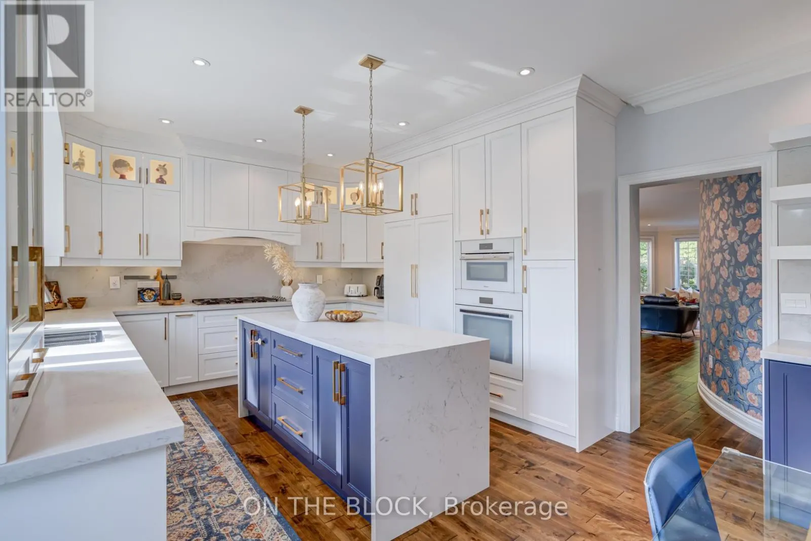 2212 ONEIDA COURT