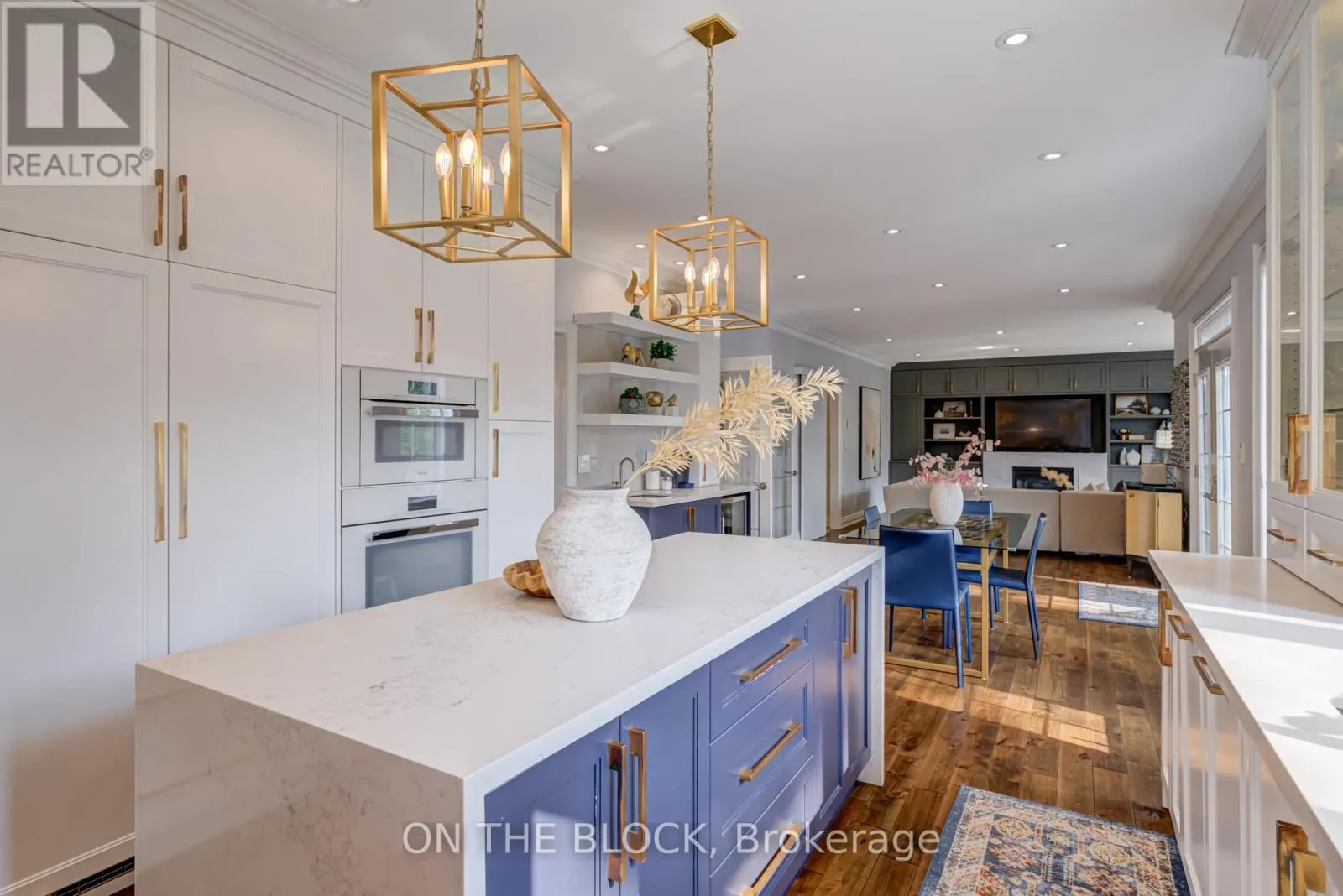 2212 ONEIDA COURT