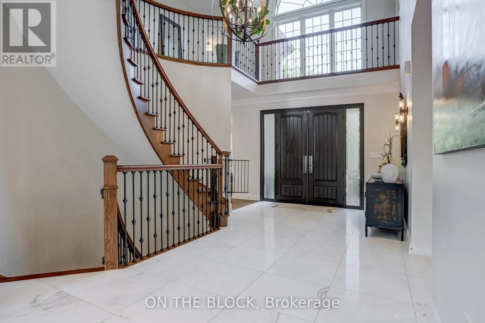 2212 ONEIDA COURT