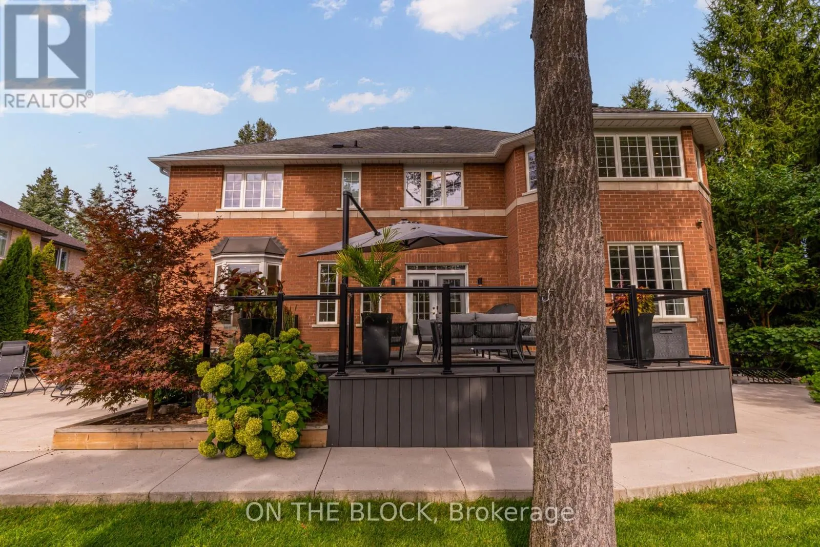 2212 ONEIDA COURT
