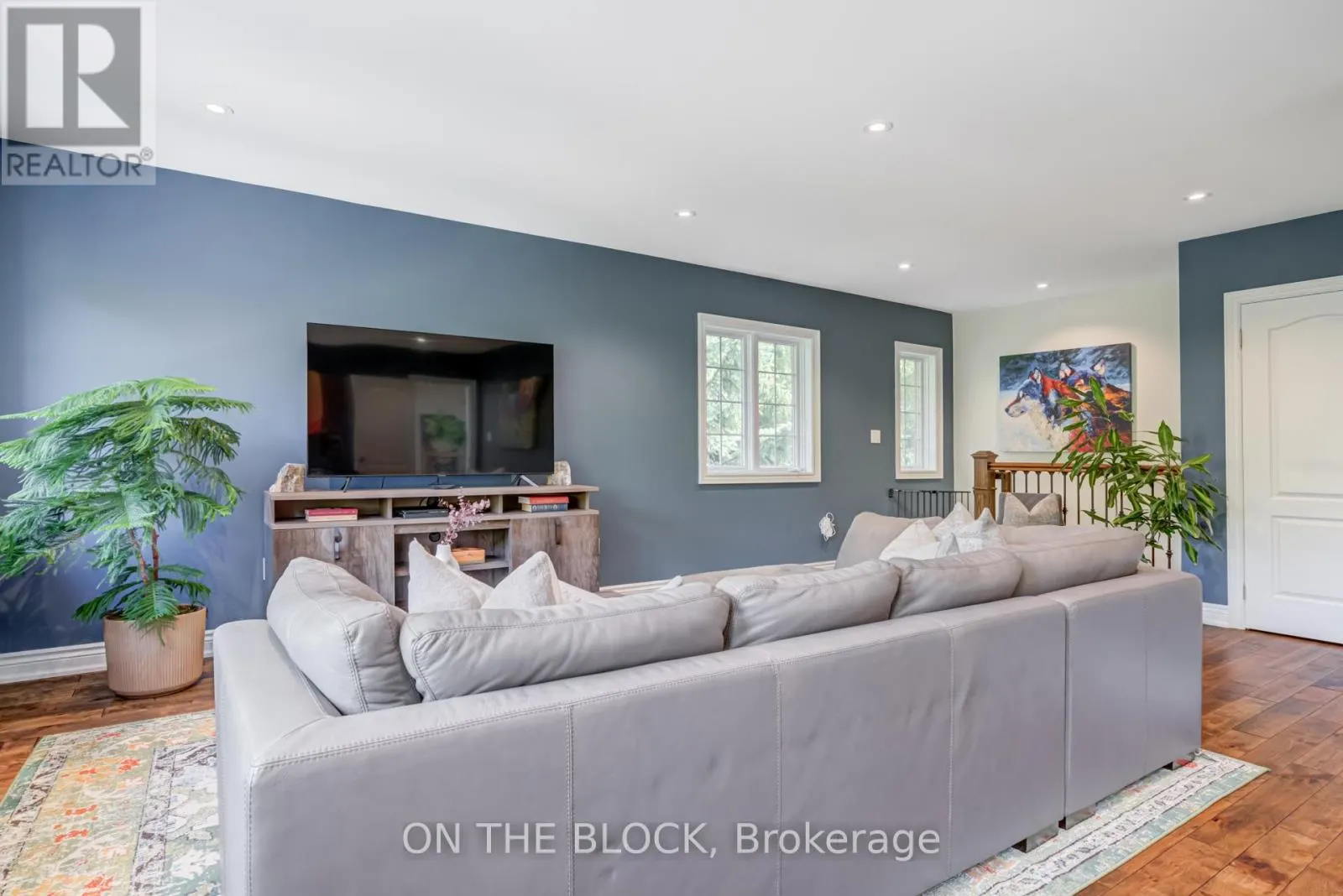 2212 ONEIDA COURT