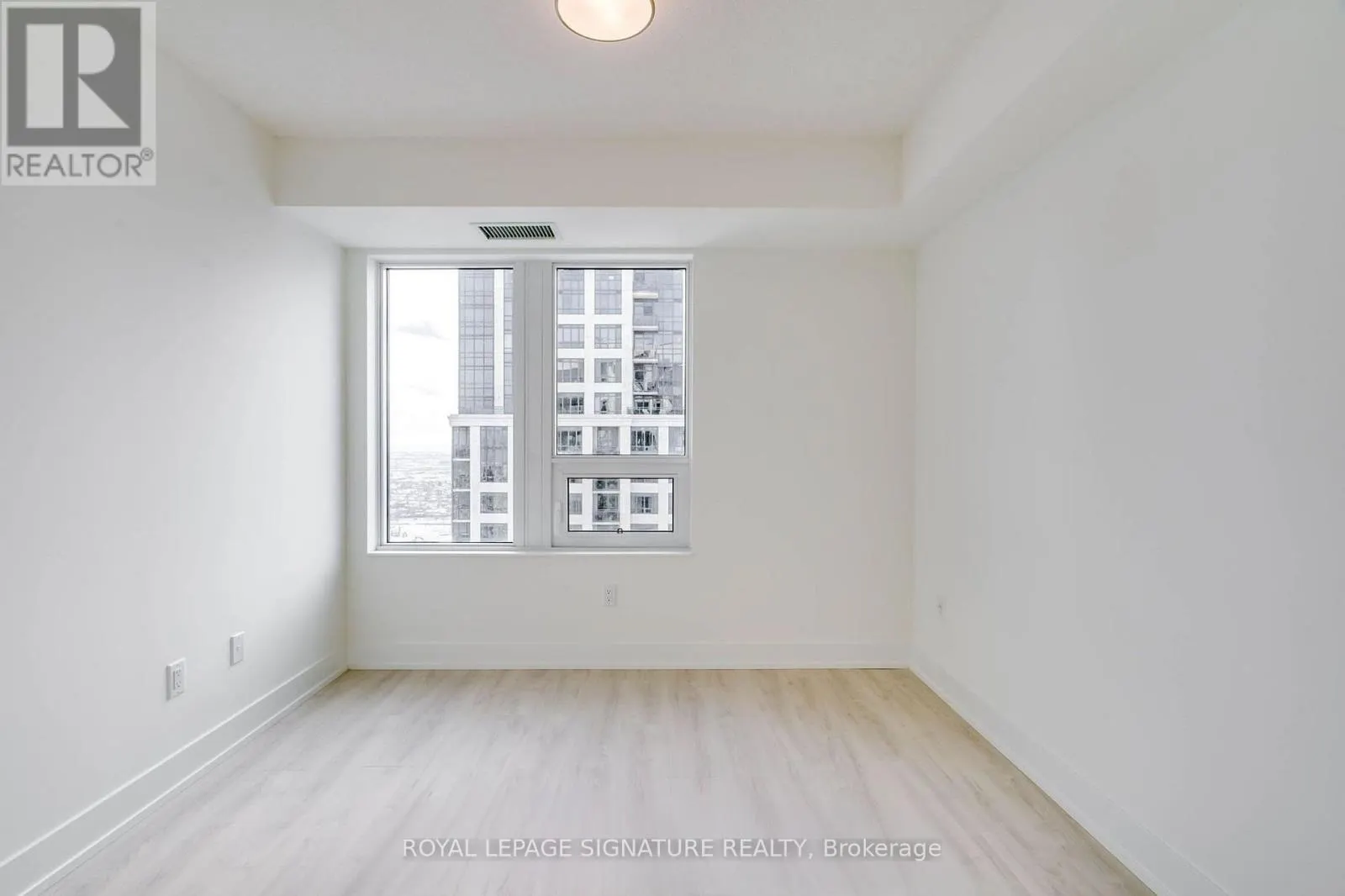 2501 - 10 EVA ROAD