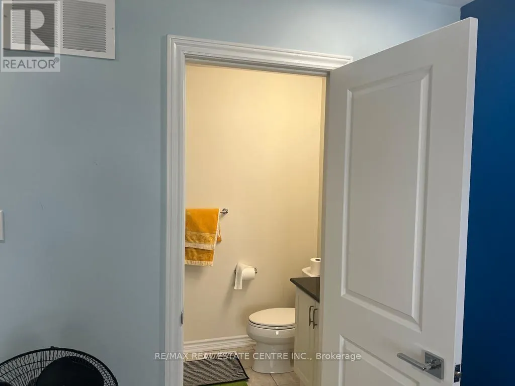15 LOLA CRESCENT