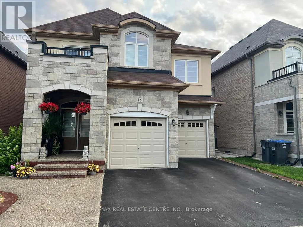 15 LOLA CRESCENT
