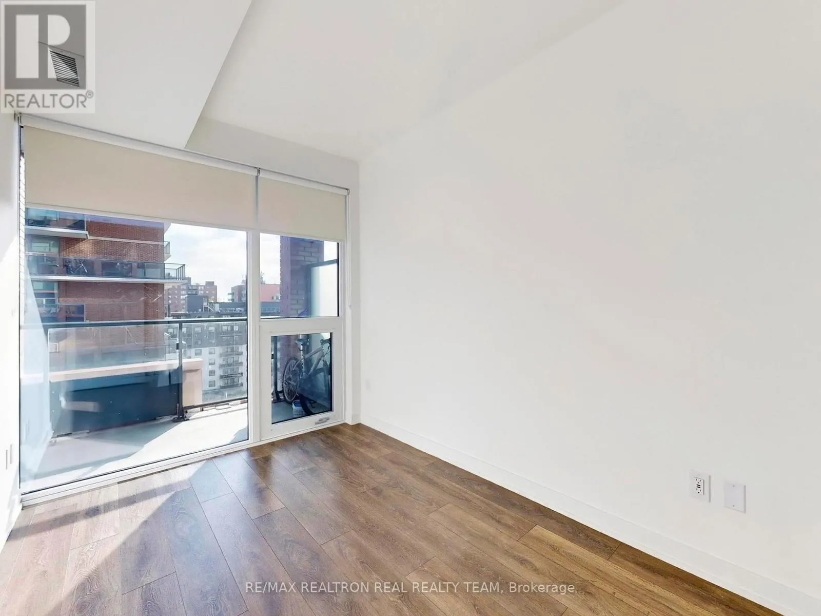 #712 - 28 ANN STREET