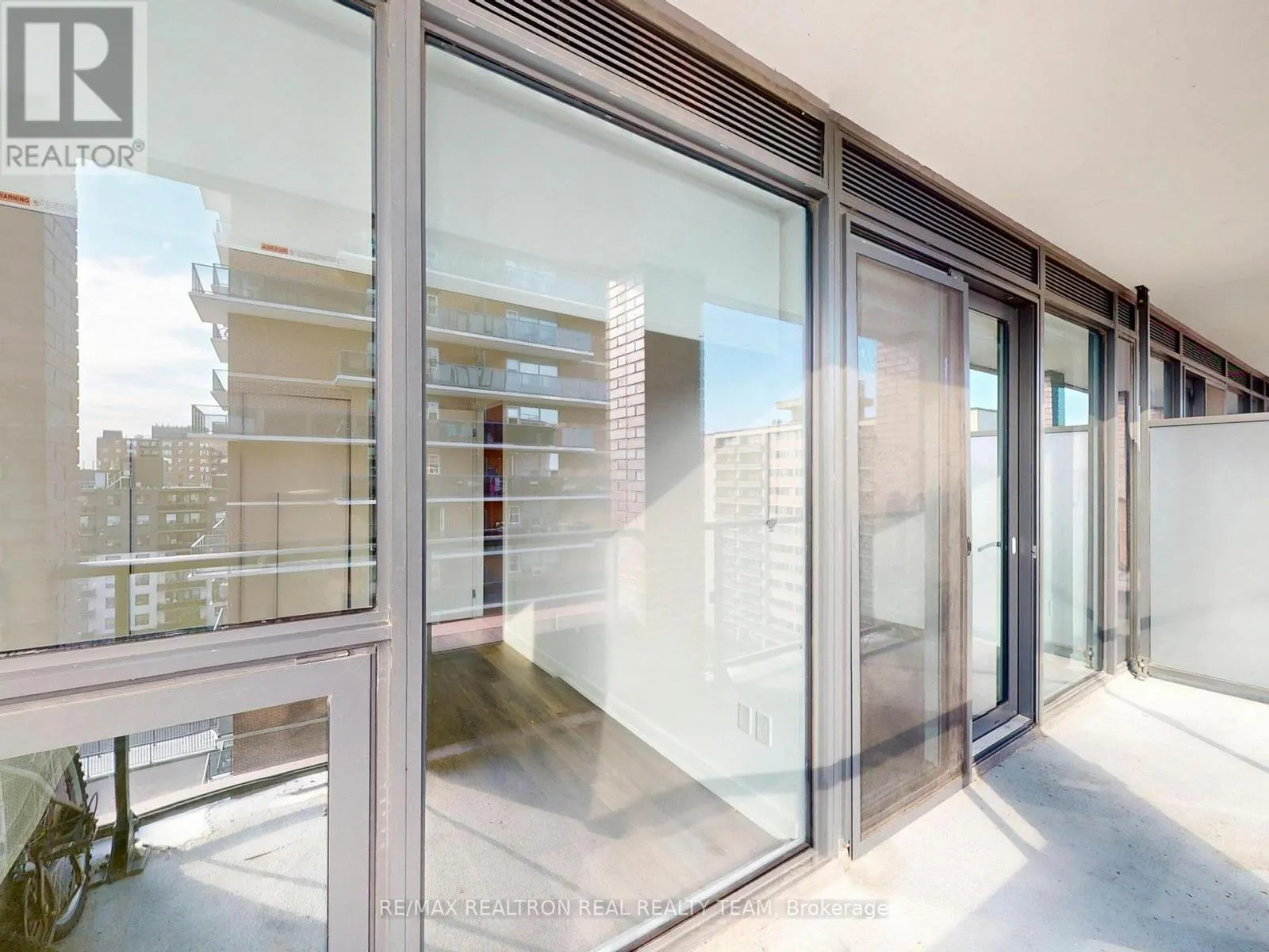 #712 - 28 ANN STREET