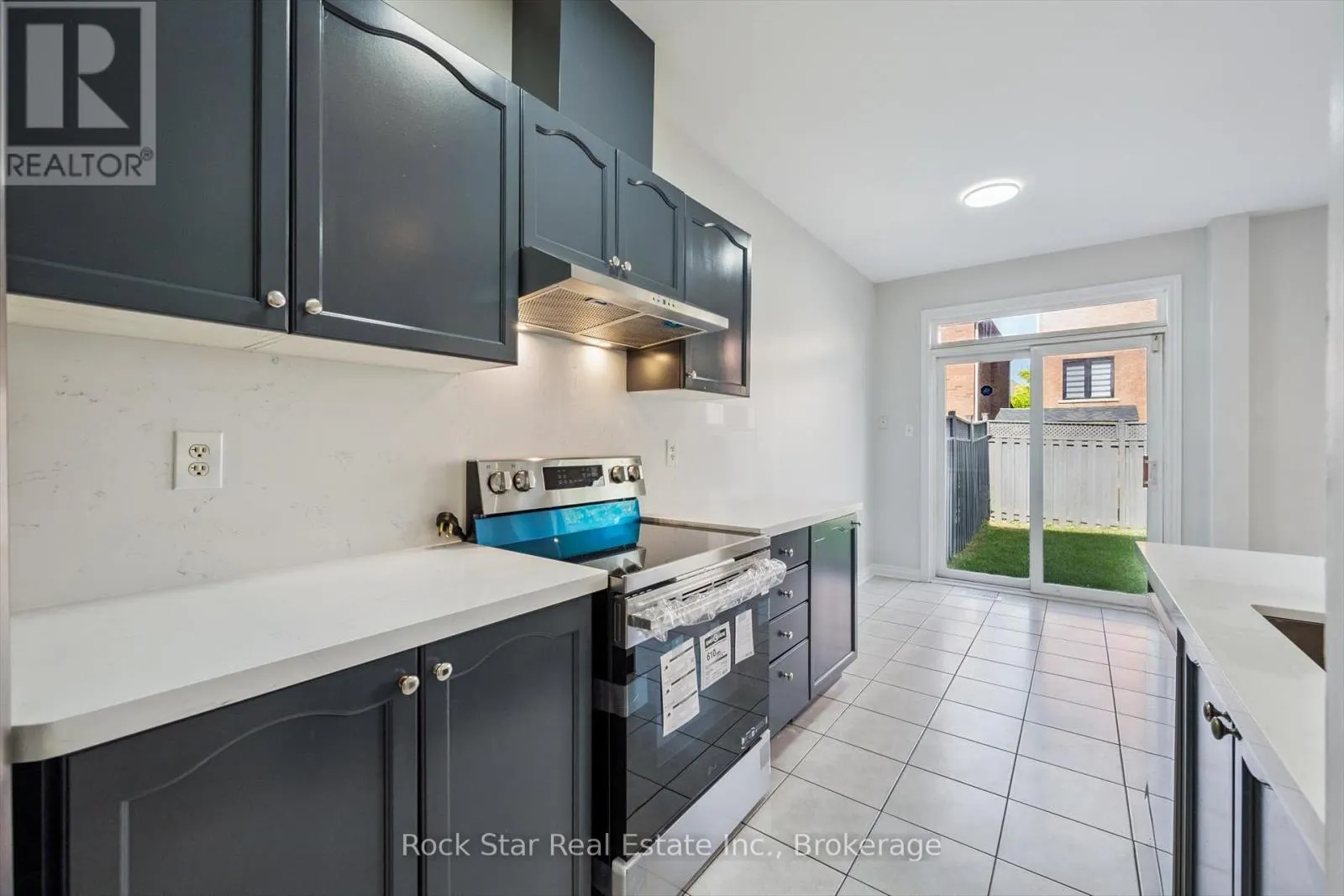 128 NATHANIEL CRESCENT