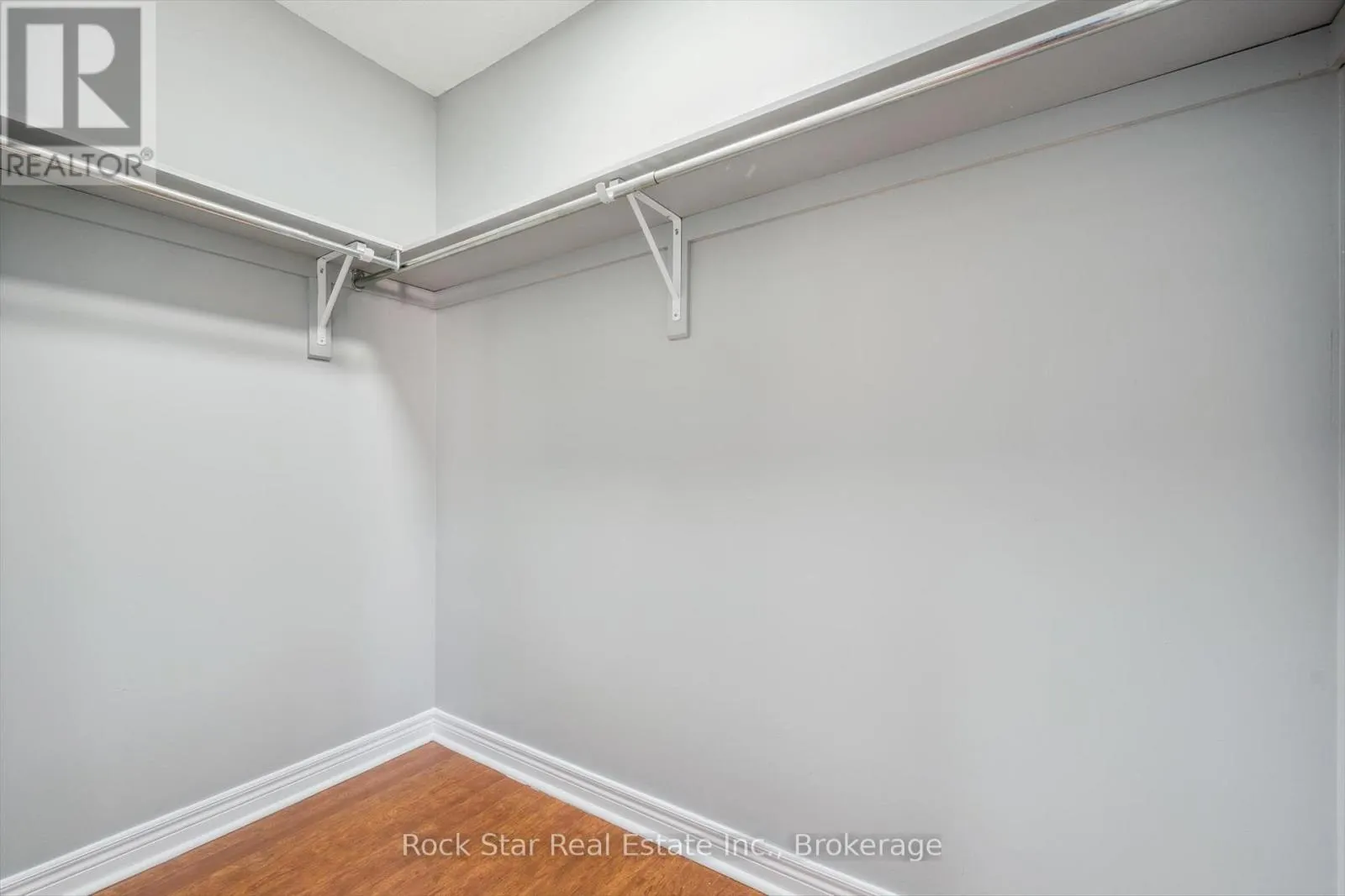 128 NATHANIEL CRESCENT
